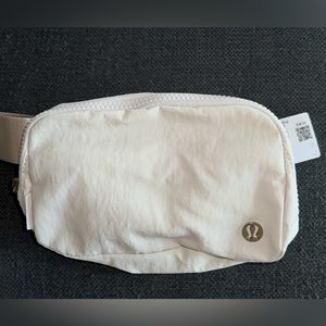 Opal white everywhere belt bag